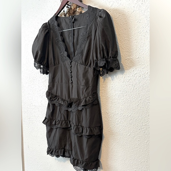 Black Lace Trim Ruffle Mini Dress Size Medium V-Neck Short Sleeve Party Dress - Picture 2 of 13
